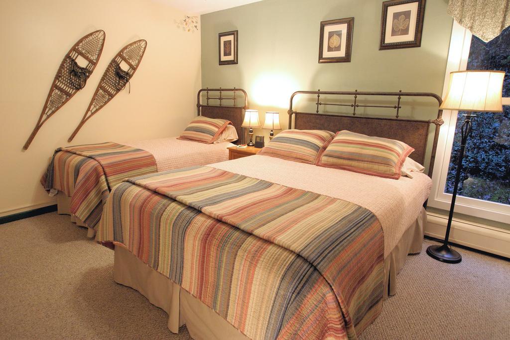 Weathertop Mountain Inn Waitsfield Room photo